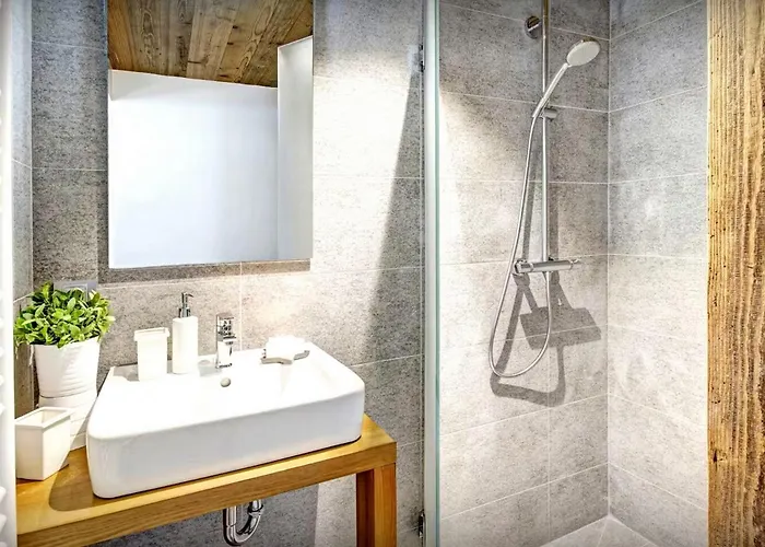 Challette Ii - Courchevel 1850 - 4 Minutes To Slopes Bed & Breakfast
